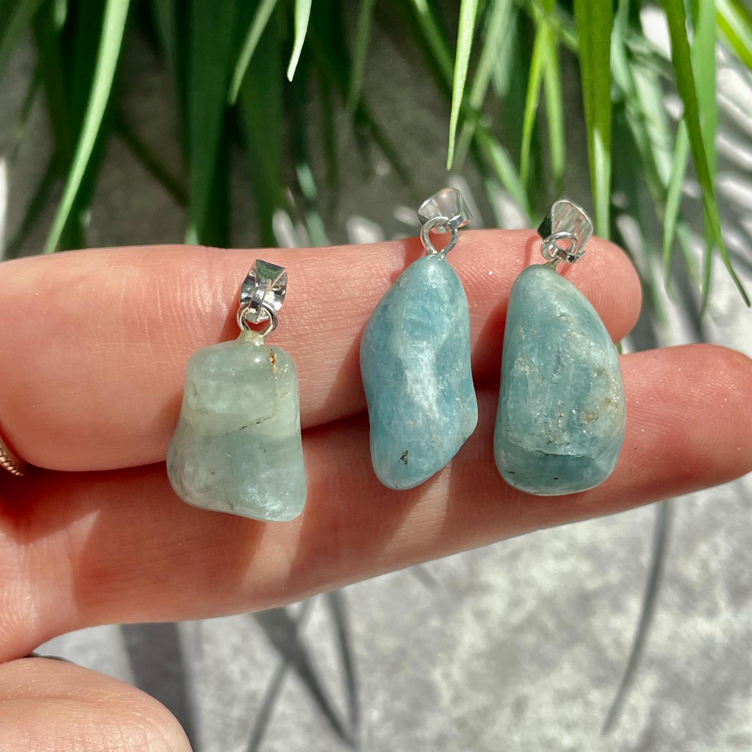 Tumbled Mini Pendant - Aquamarine DARK Tumbled Mini Pendant - Aquamarine DARK